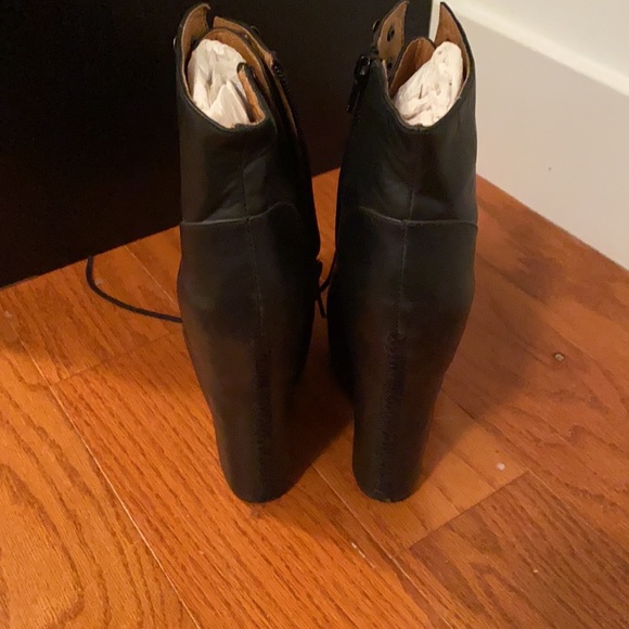 Jeffrey Campbell Platform Heels - Picture 4 of 4